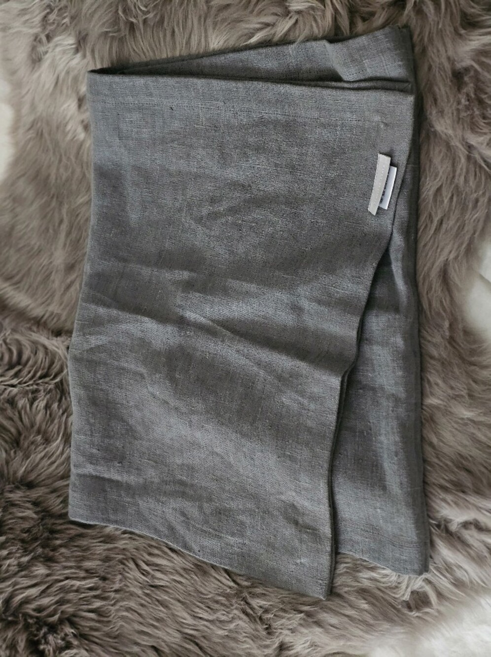 NWOT Timeless Linen Table Runner